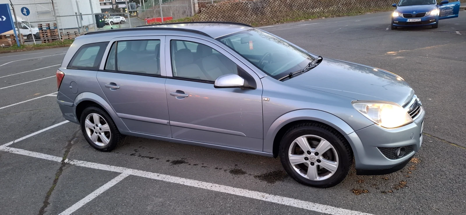 Opel Astra 1, 7 CDTI - изображение 6