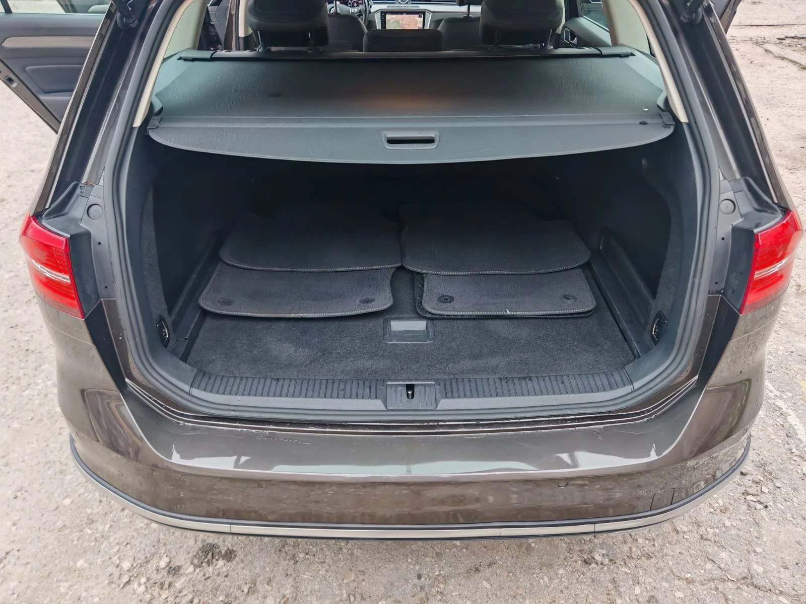 VW Alltrack 2.0TDI 190cv 4x4, снимка 17 - Автомобили и джипове - 54071318