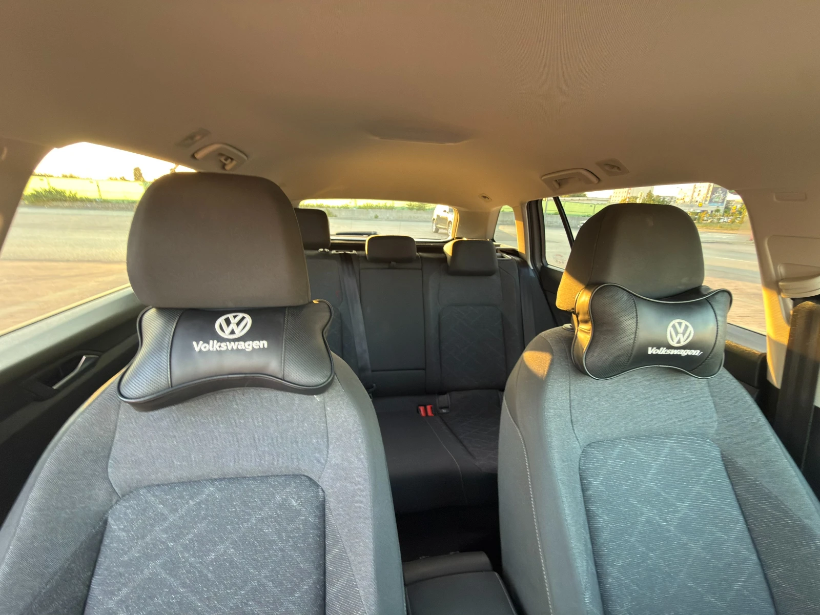 VW Golf 2.0 TDI DSG-150к.с.| ACC+ MatrixLED+ Harman Kardon, снимка 12 - Автомобили и джипове - 55792623