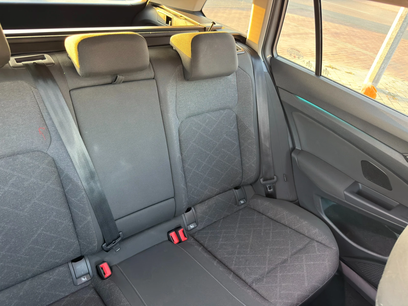 VW Golf 2.0 TDI DSG-150к.с.| ACC+ MatrixLED+ Harman Kardon, снимка 13 - Автомобили и джипове - 55792623