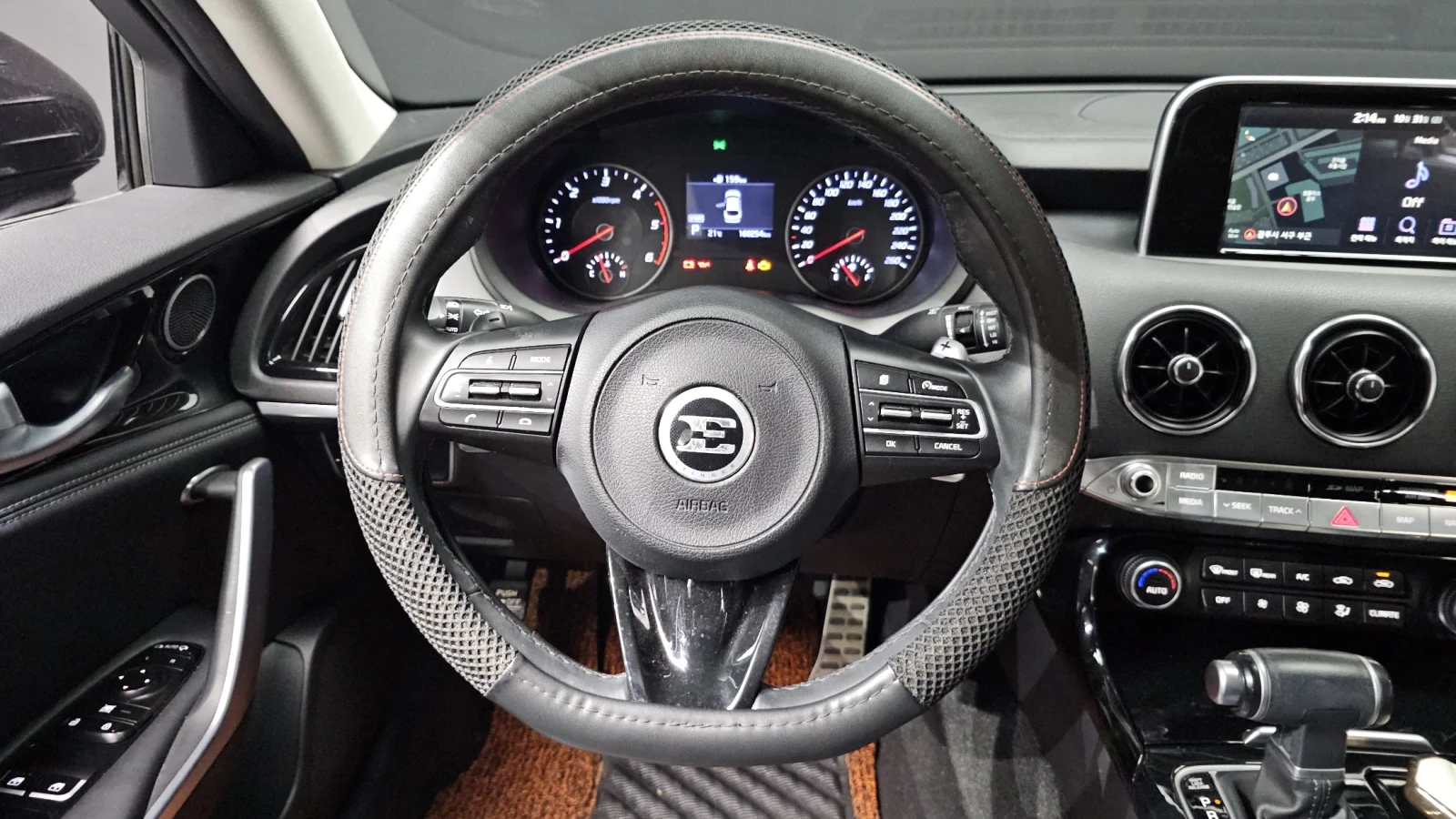 Kia Stinger * ОБДУХВАНЕ * КАМЕРА, снимка 6 - Автомобили и джипове - 54366324