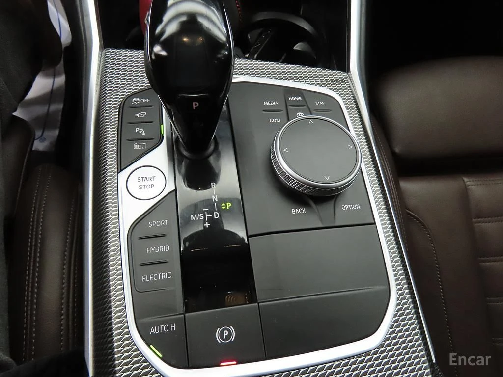 BMW 330 E* HYBRID* M* SPORT* 360КАМЕРА* LANE* ASSIST* , снимка 11 - Автомобили и джипове - 54510577
