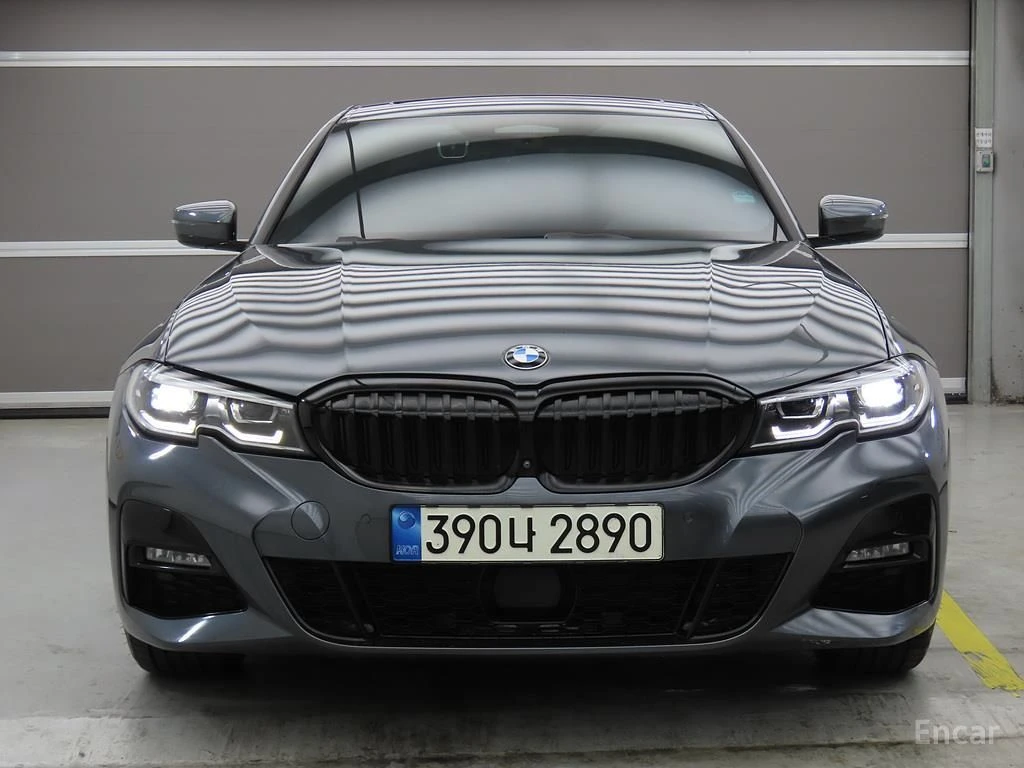 BMW 330 E* HYBRID* M* SPORT* 360КАМЕРА* LANE* ASSIST* , снимка 3 - Автомобили и джипове - 54510577