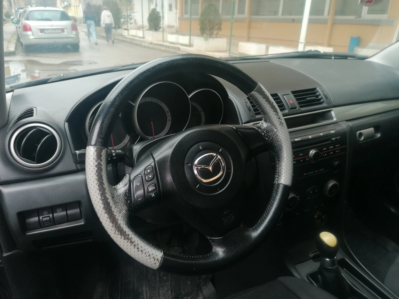 Mazda 3, снимка 4 - Автомобили и джипове - 54515469