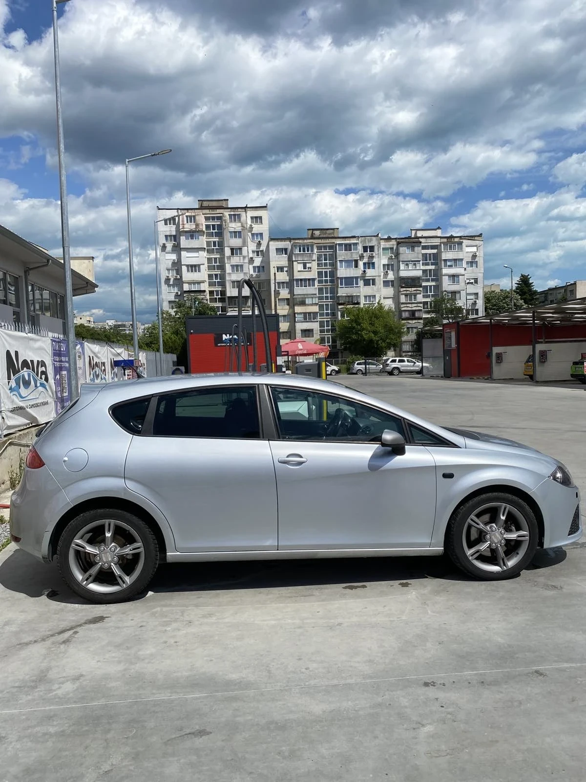 Seat Leon, снимка 4 - Автомобили и джипове - 54655295