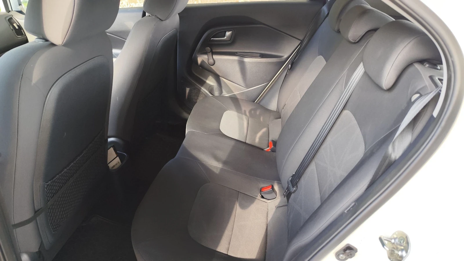 Kia Rio, снимка 11 - Автомобили и джипове - 54994019