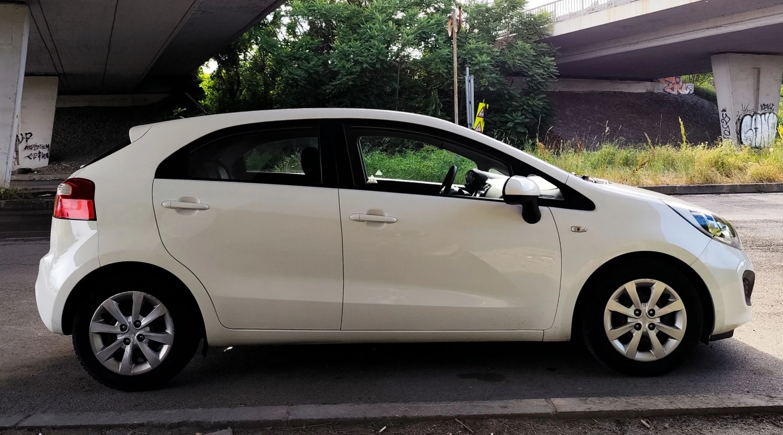 Kia Rio, снимка 8 - Автомобили и джипове - 54994019