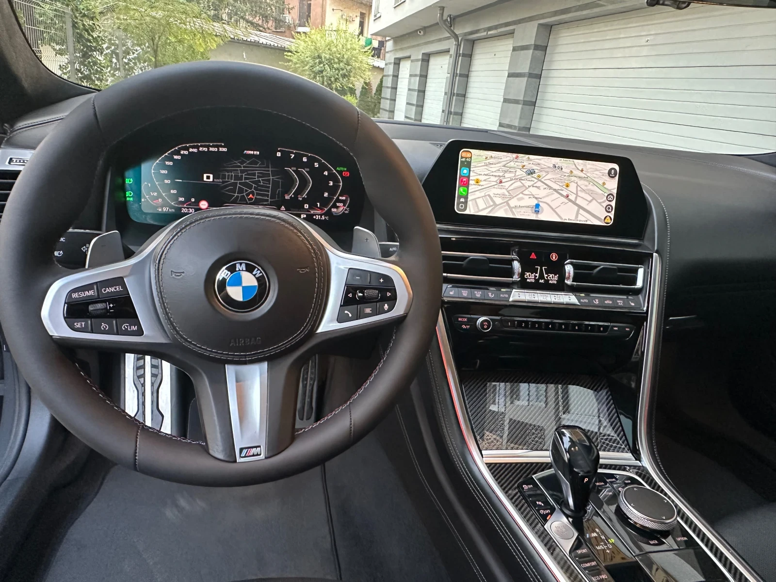 BMW 850 M xDrive* Coupe* HUD* SoftCloseCarbon Core* Alcant, снимка 9 - Автомобили и джипове - 55082038