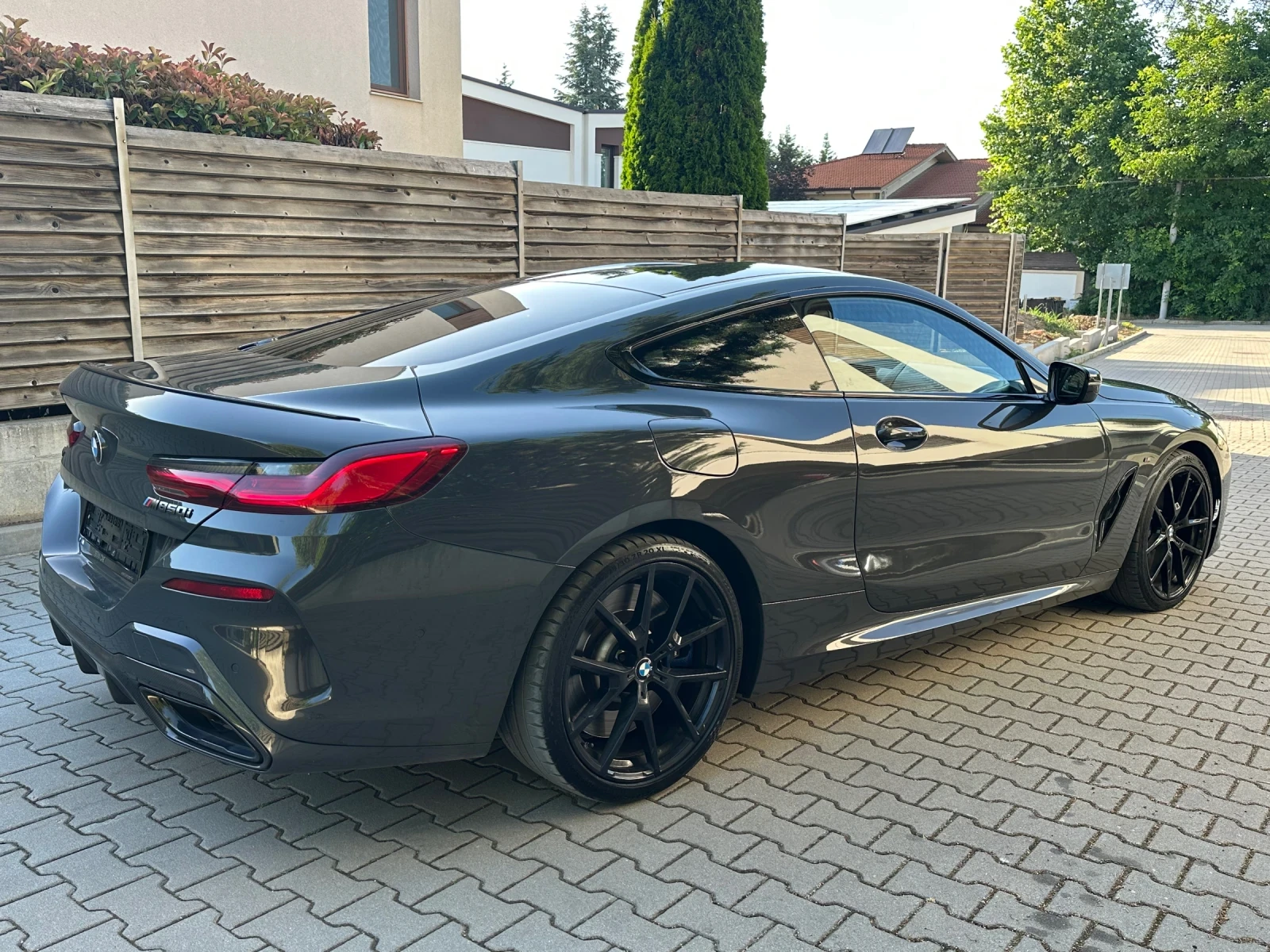 BMW 850 M xDrive* Coupe* HUD* SoftCloseCarbon Core* Alcant, снимка 6 - Автомобили и джипове - 55082038