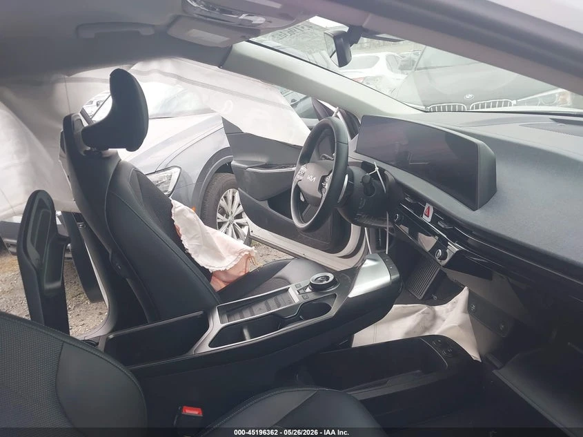 Kia EV6 Light, снимка 5 - Автомобили и джипове - 55127051