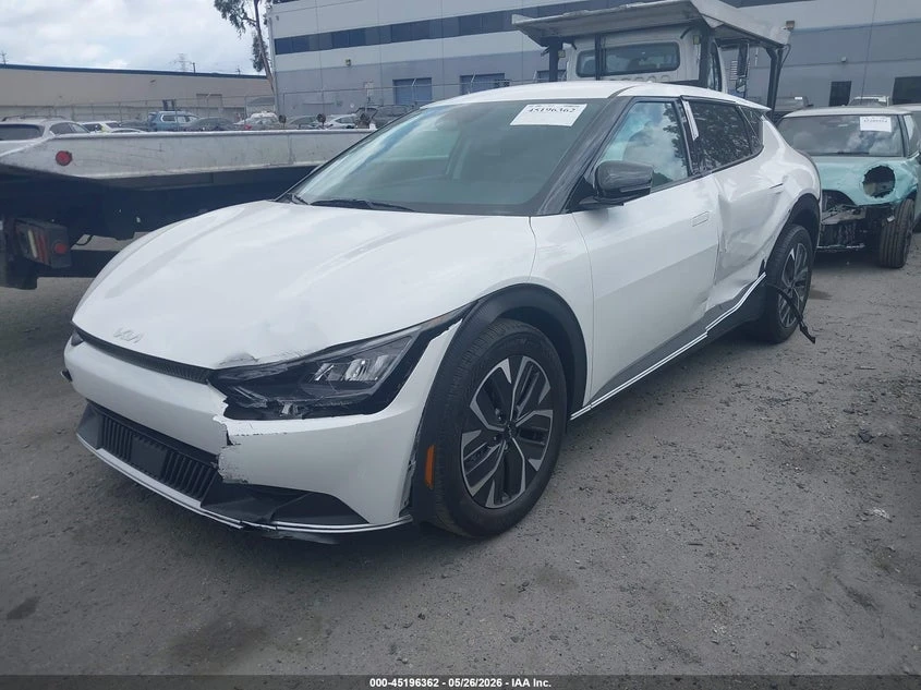 Kia EV6 Light, снимка 2 - Автомобили и джипове - 55127051