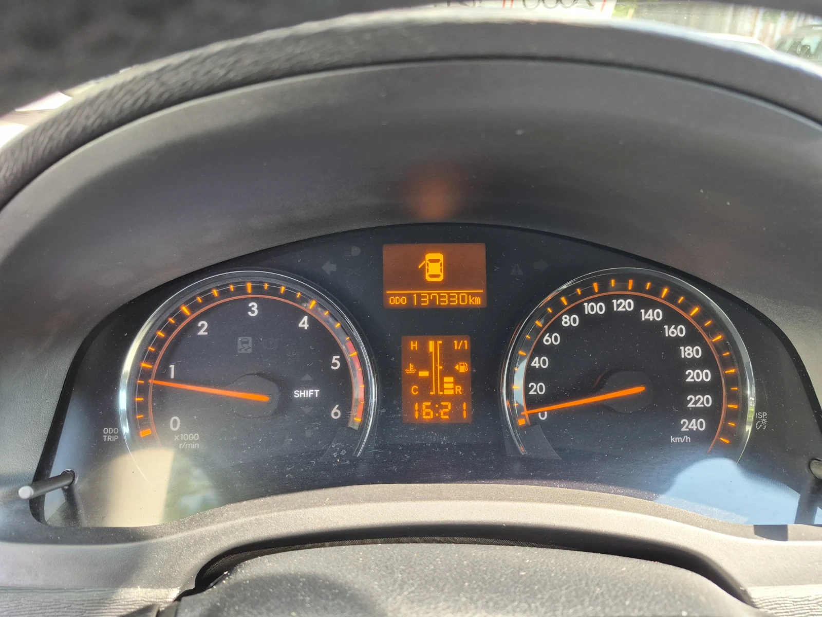 Toyota Avensis 2.0  /126 кс .137000 км  НАВИГАЦИЯ , снимка 5 - Автомобили и джипове - 55178015