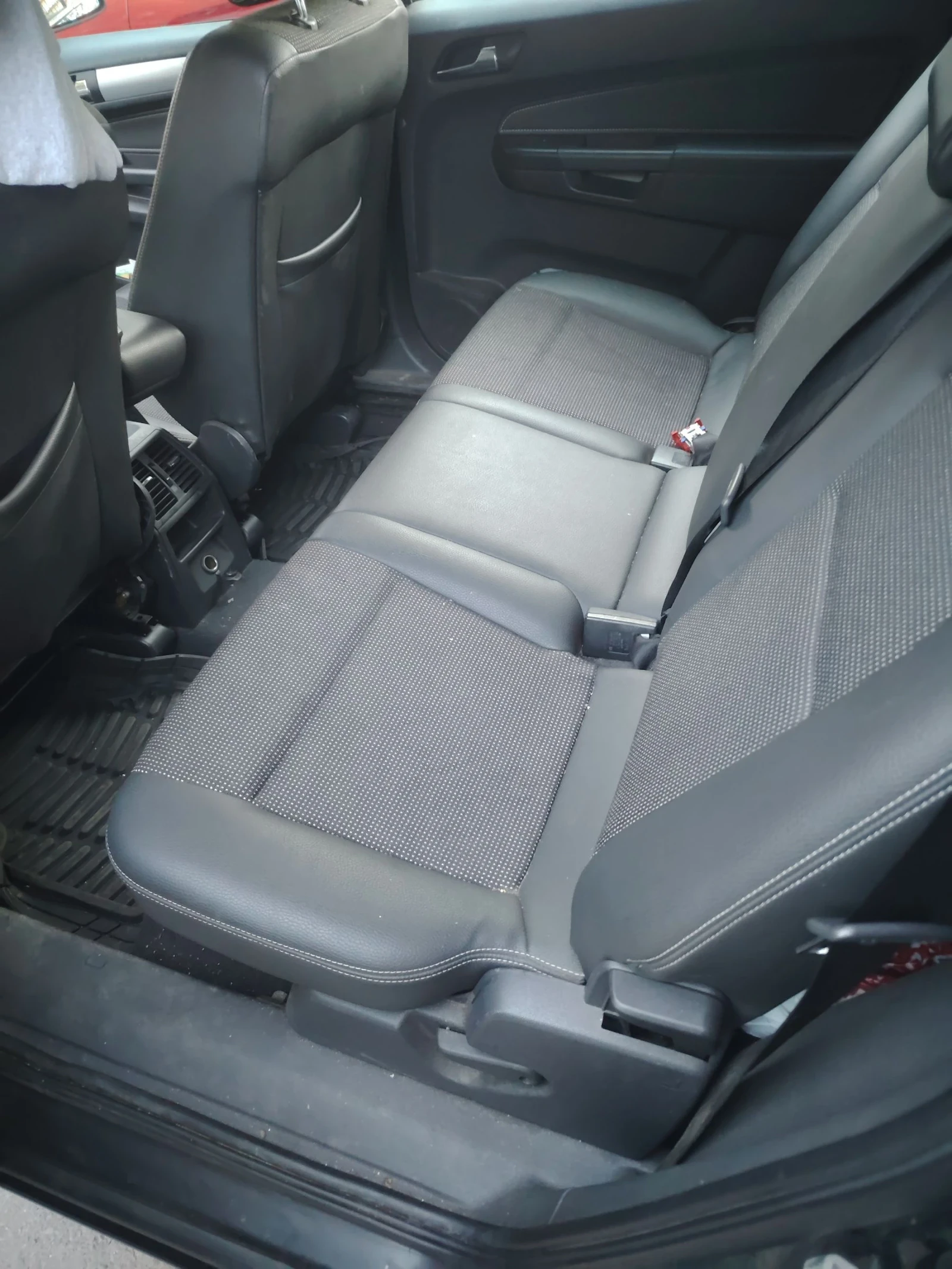 Opel Zafira Метанов инжекцион , снимка 7 - Автомобили и джипове - 55306898