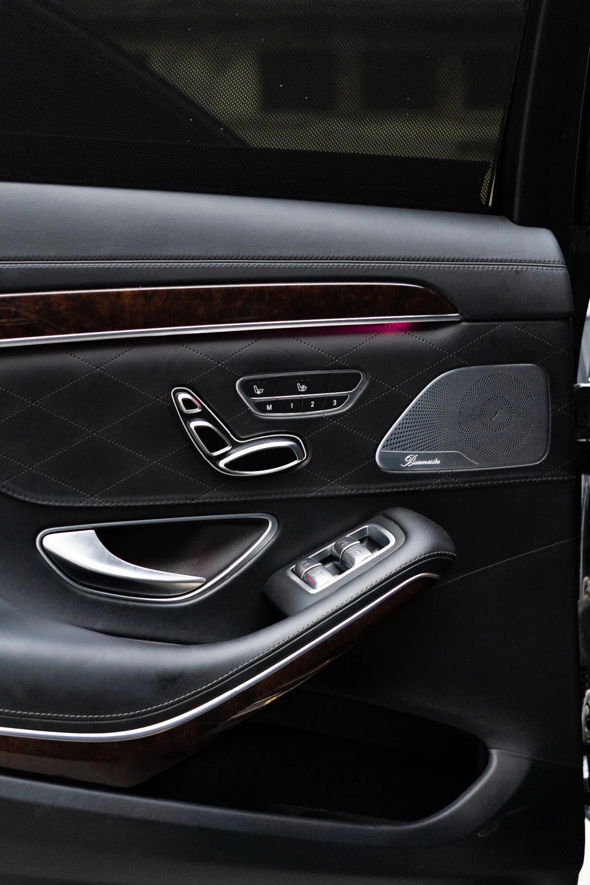 Mercedes-Benz S 560, снимка 15 - Автомобили и джипове - 55377257