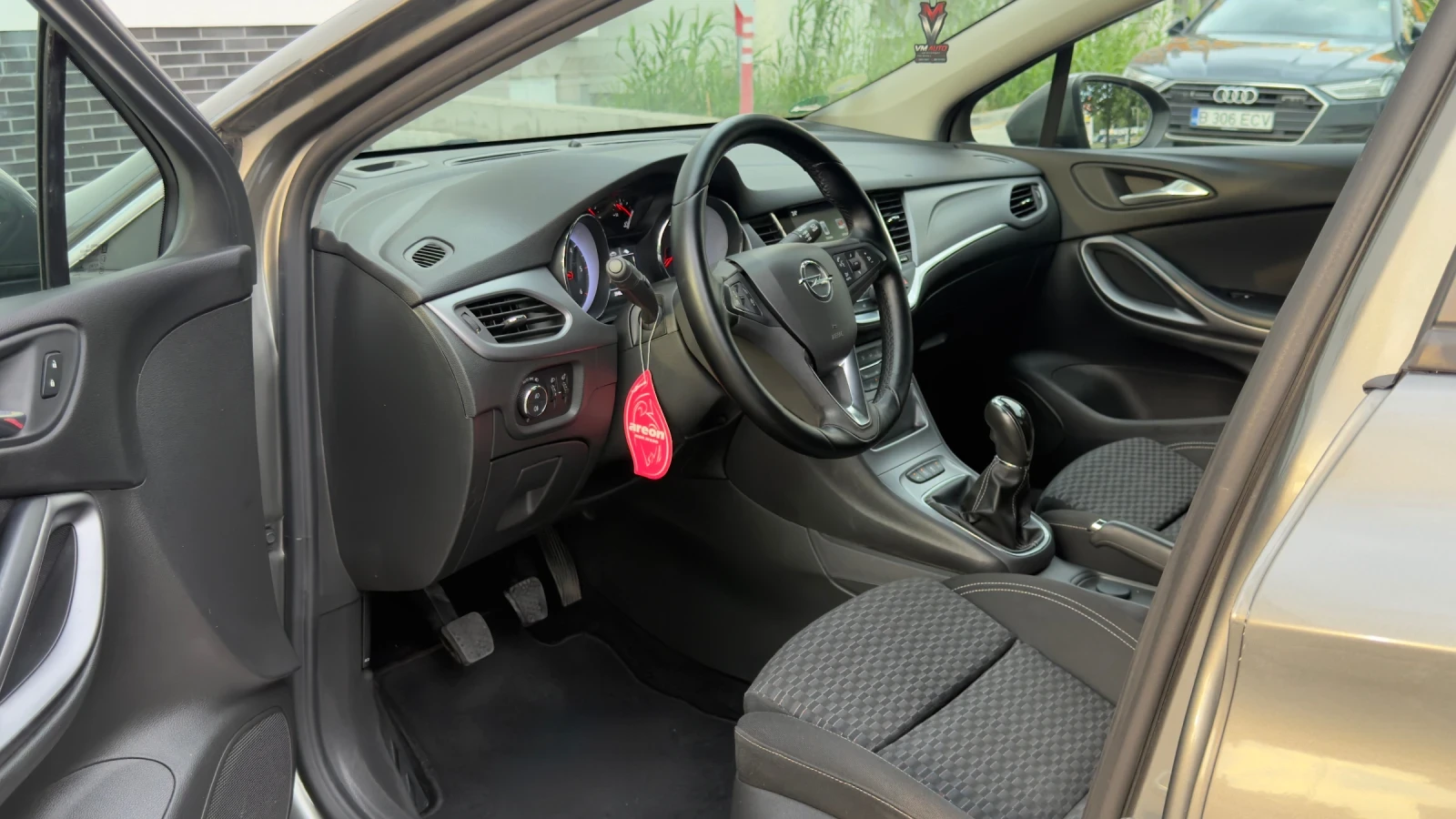 Opel Astra К, снимка 8 - Автомобили и джипове - 55411783