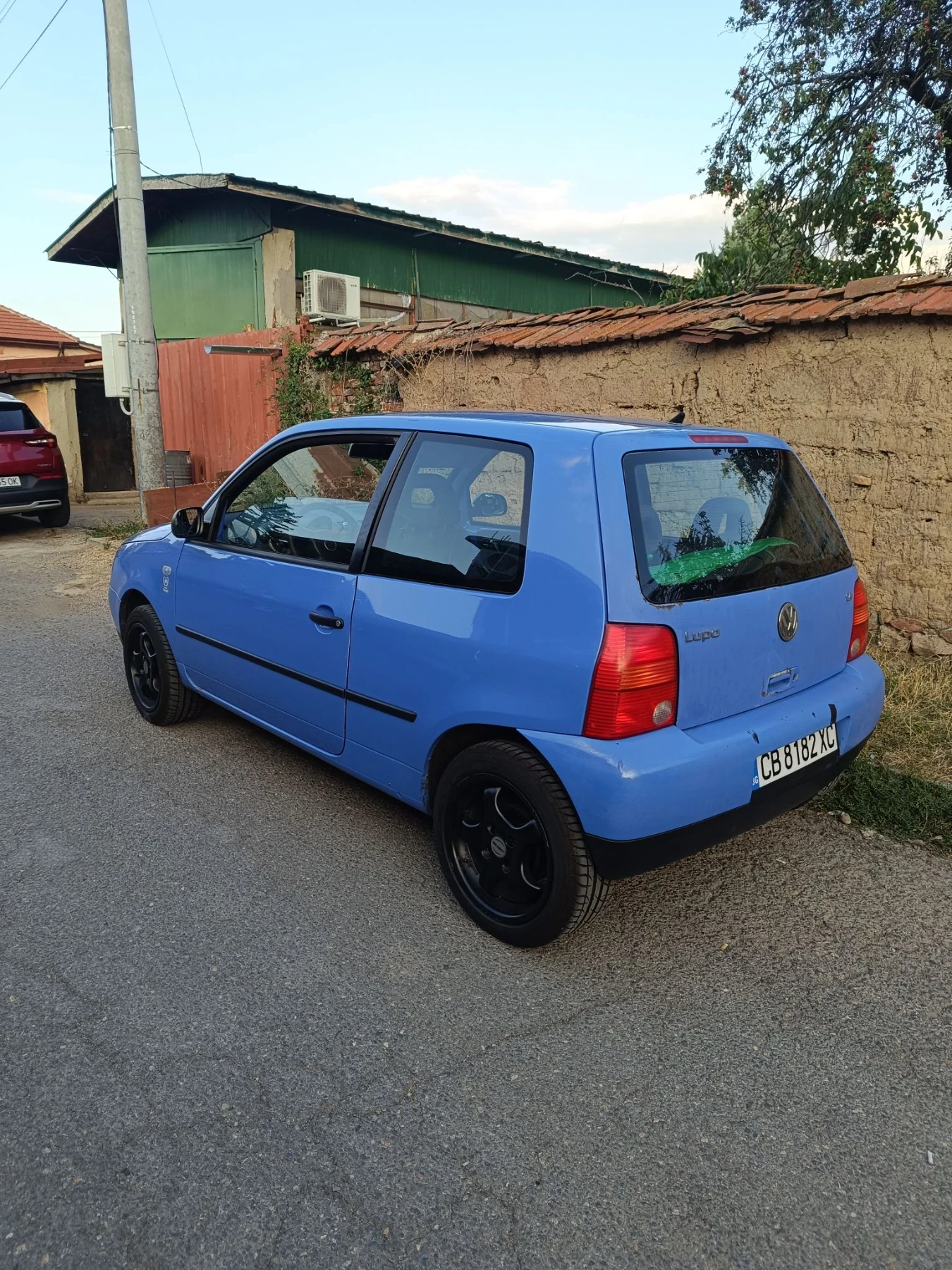 VW Lupo 1.4 16v 75кс автомат, снимка 2 - Автомобили и джипове - 55943219