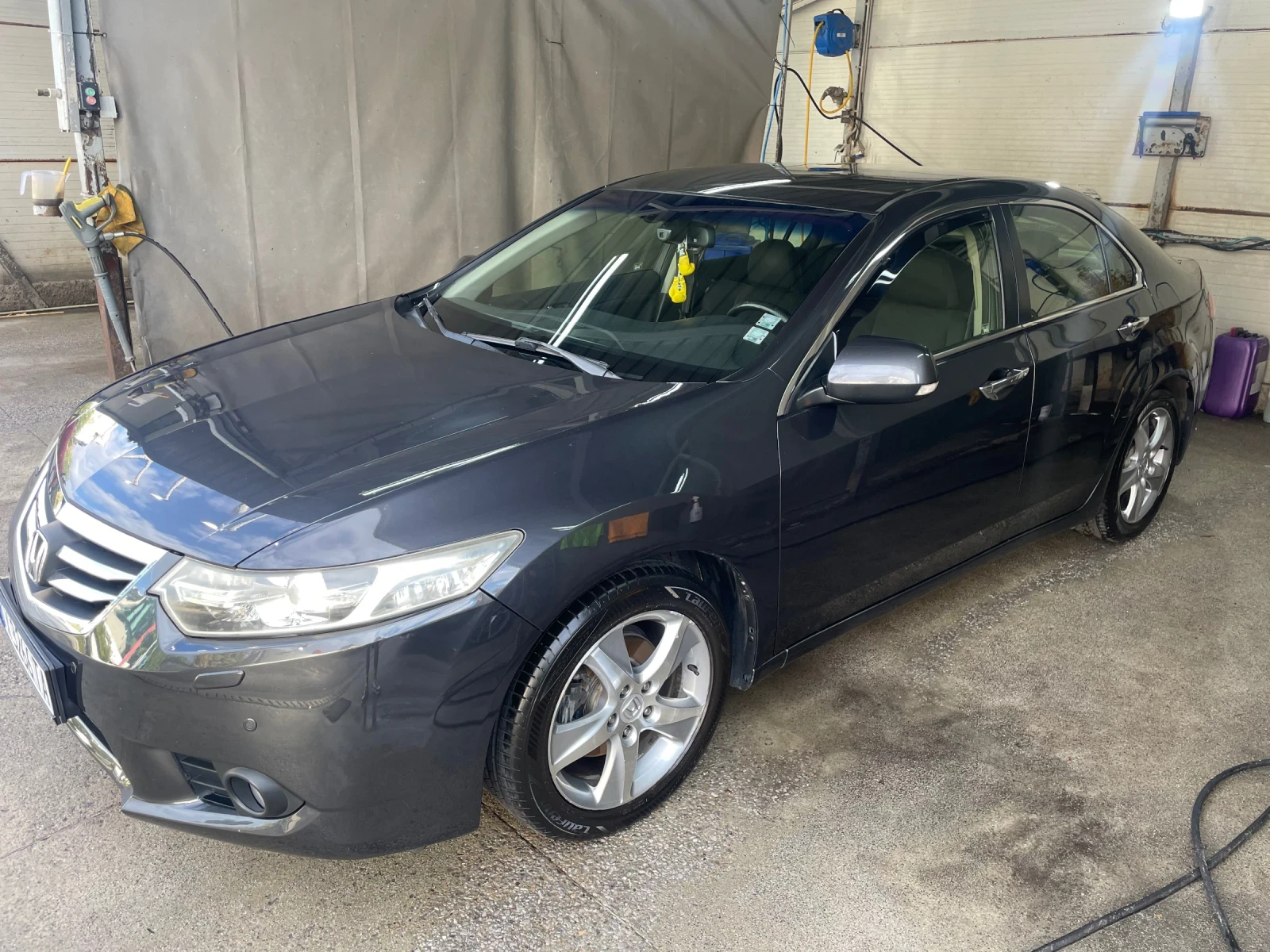 Honda Accord 2.0 I-Vtec ръчна, снимка 3 - Автомобили и джипове - 56249461