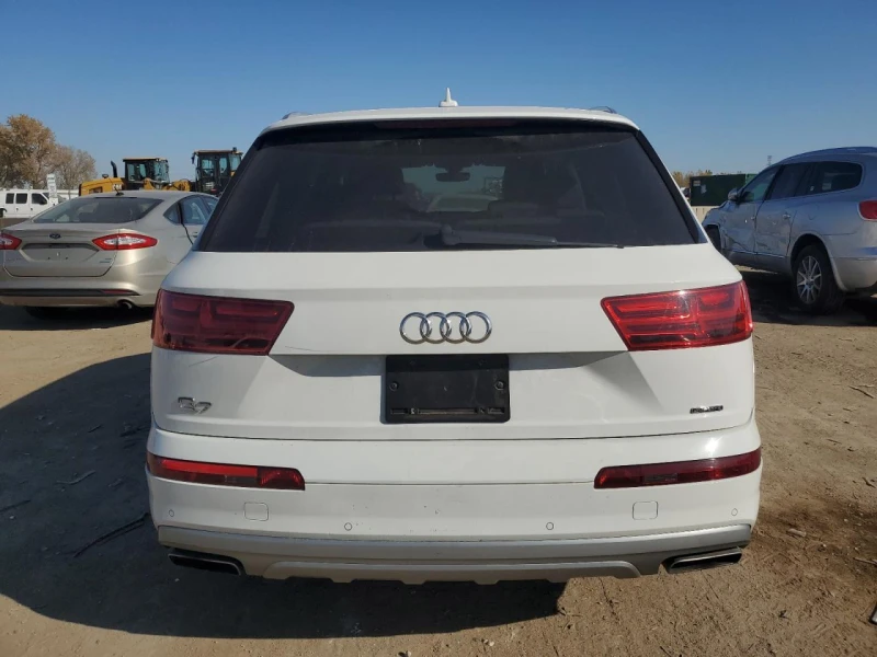 Audi Q7 PREMIUM, снимка 6 - Автомобили и джипове - 48040547