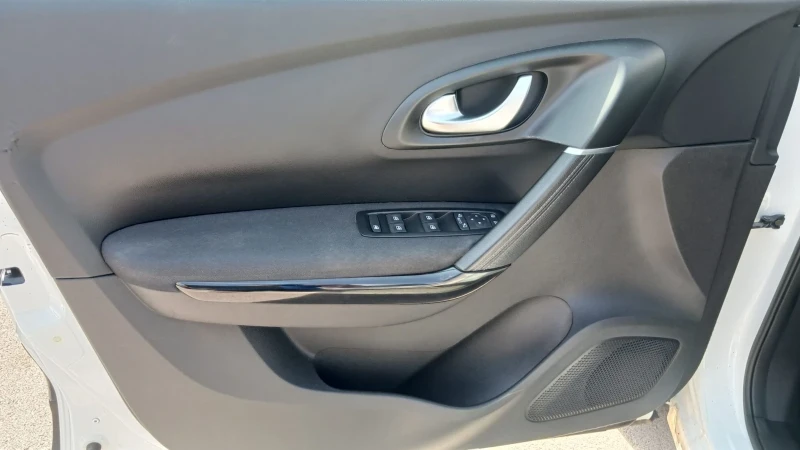 Renault Kadjar 1.5 dci, снимка 12 - Автомобили и джипове - 51364595