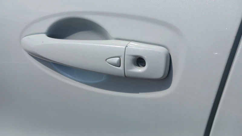 Renault Kadjar 1.5 dci, снимка 14 - Автомобили и джипове - 51364595