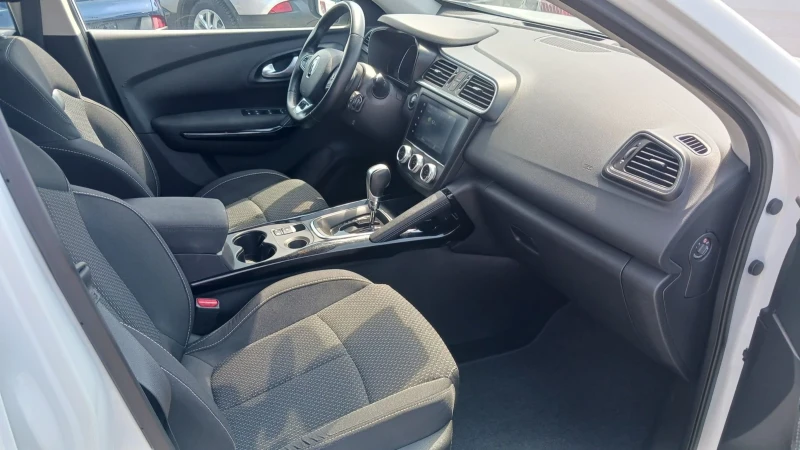 Renault Kadjar 1.5 dci, снимка 8 - Автомобили и джипове - 51364595