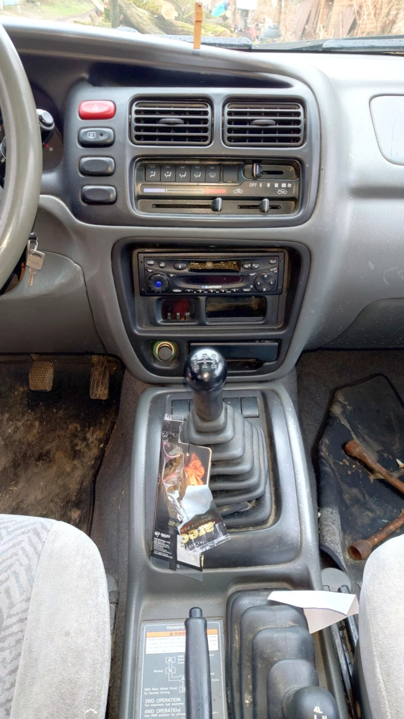 Suzuki Grand vitara, снимка 8 - Автомобили и джипове - 53330201