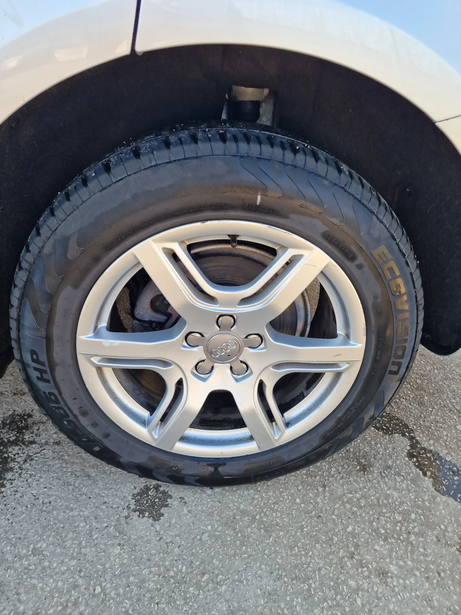 Audi Q5, снимка 9 - Автомобили и джипове - 53972234