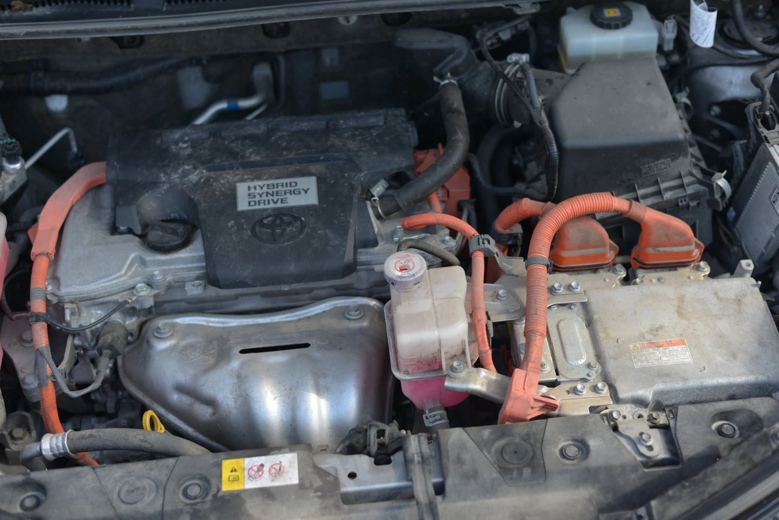 Toyota Rav4 2.5L Hybrid FWD, снимка 7 - Автомобили и джипове - 54178877