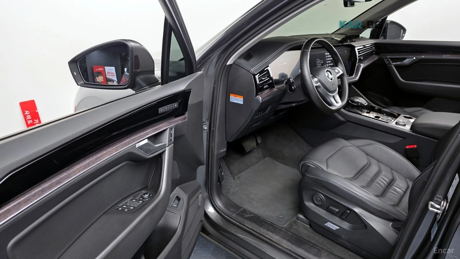 VW Touareg ПАМЕТ* КАМЕРА* 4 ПОДГРЕВА* ПАНОРАМА* , снимка 10 - Автомобили и джипове - 55146671