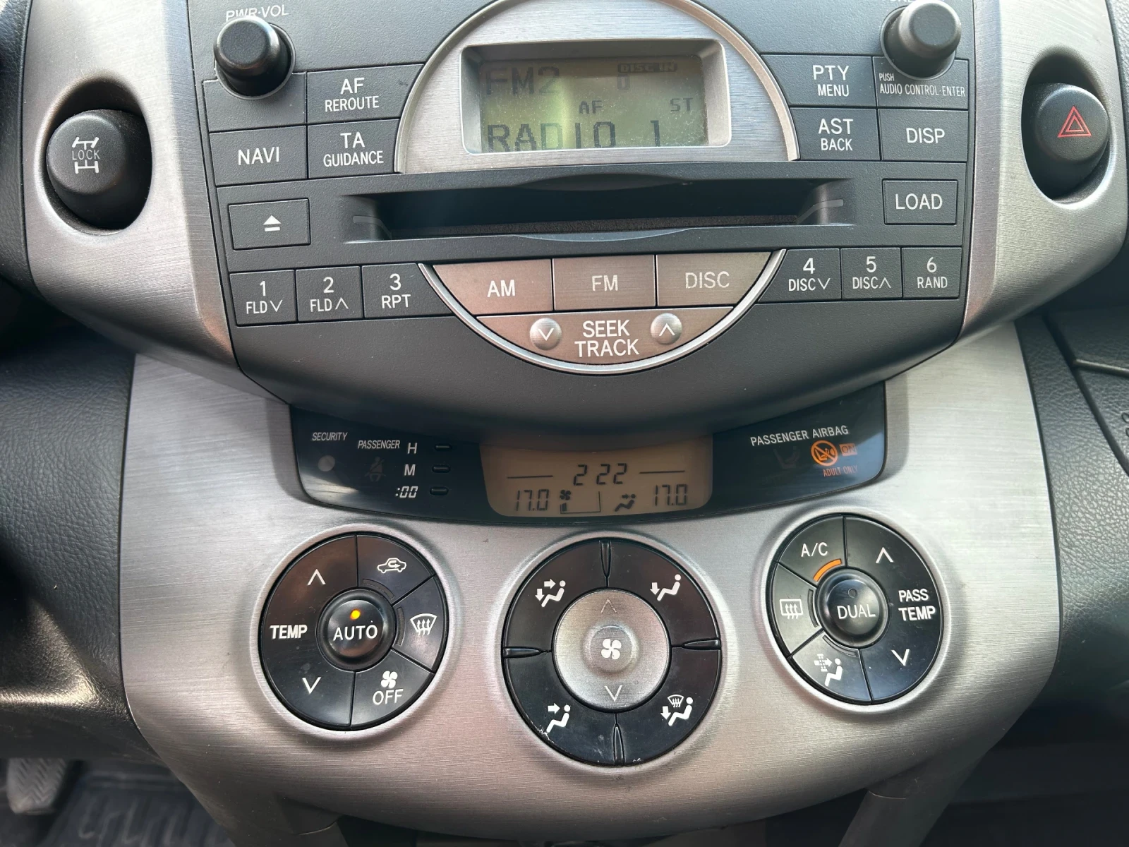 Toyota Rav4 2, 2, снимка 6 - Автомобили и джипове - 55164388