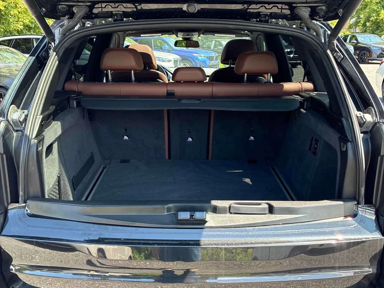 BMW X5 * xDrive35i * АВТОКРЕДИТ БЕЗ ПЪРВОНАЧАЛНА ВНОСКА* , снимка 16 - Автомобили и джипове - 55659451