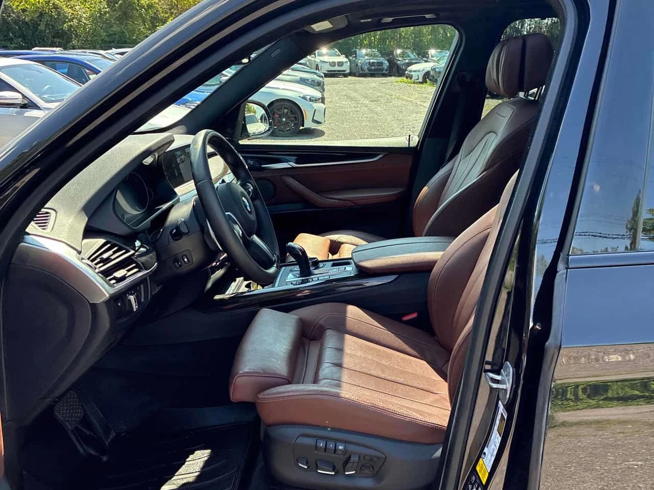 BMW X5 * xDrive35i * АВТОКРЕДИТ БЕЗ ПЪРВОНАЧАЛНА ВНОСКА* , снимка 12 - Автомобили и джипове - 55659451