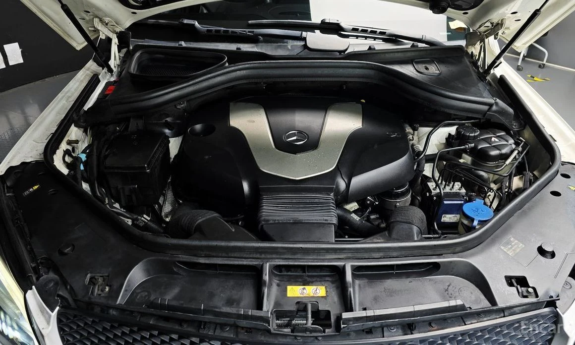 Mercedes-Benz GLE 350, снимка 6 - Автомобили и джипове - 56634793