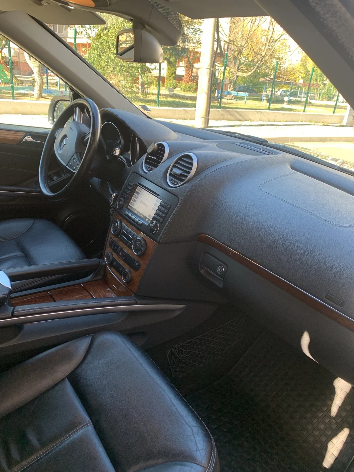Mercedes-Benz GL 320, снимка 5 - Автомобили и джипове - 56645852