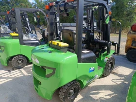 Мотокар Mitsubishi ЧИСТО НОВИ 2, 5 ТОН, снимка 2