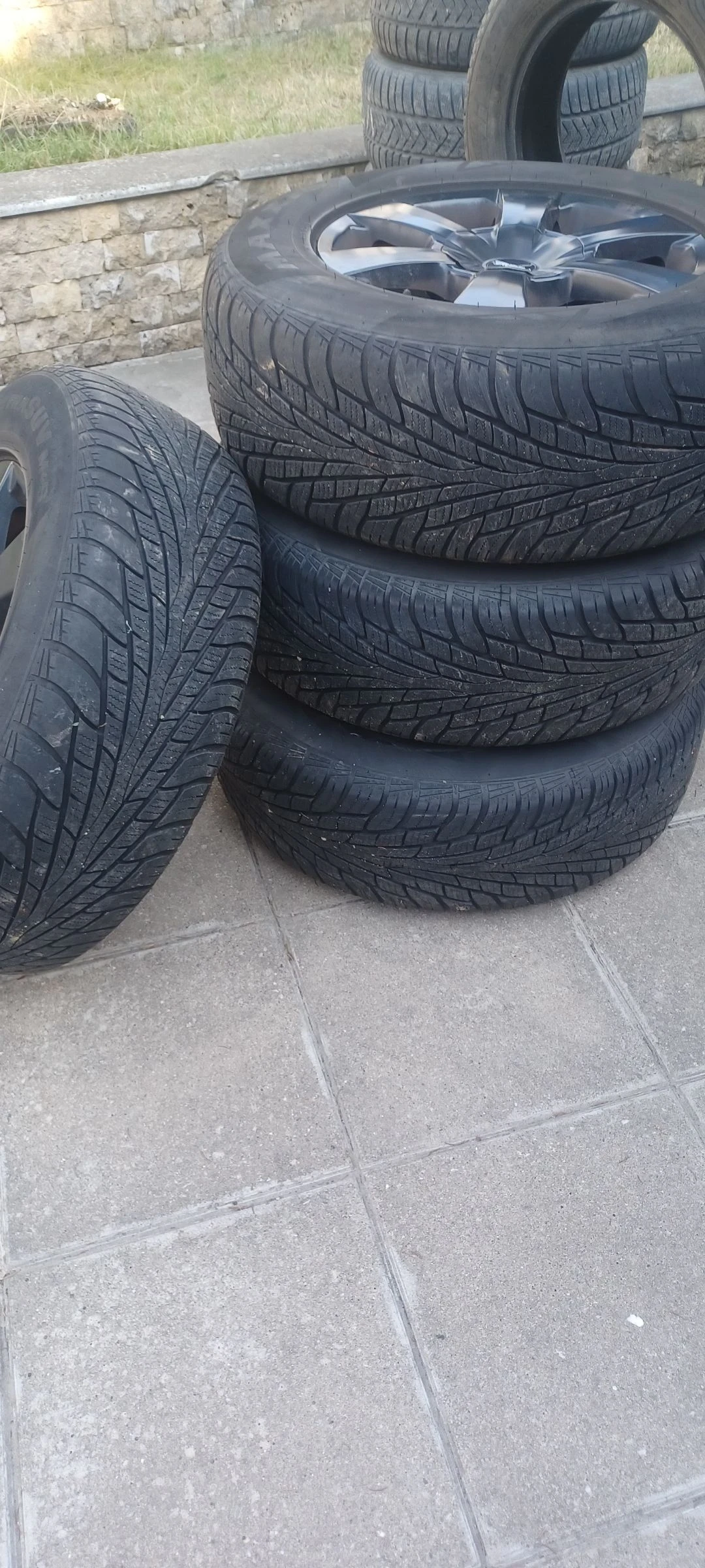 Гуми с джанти 17 за NISSAN NAVARA 2015, снимка 4 - Части - 55223368