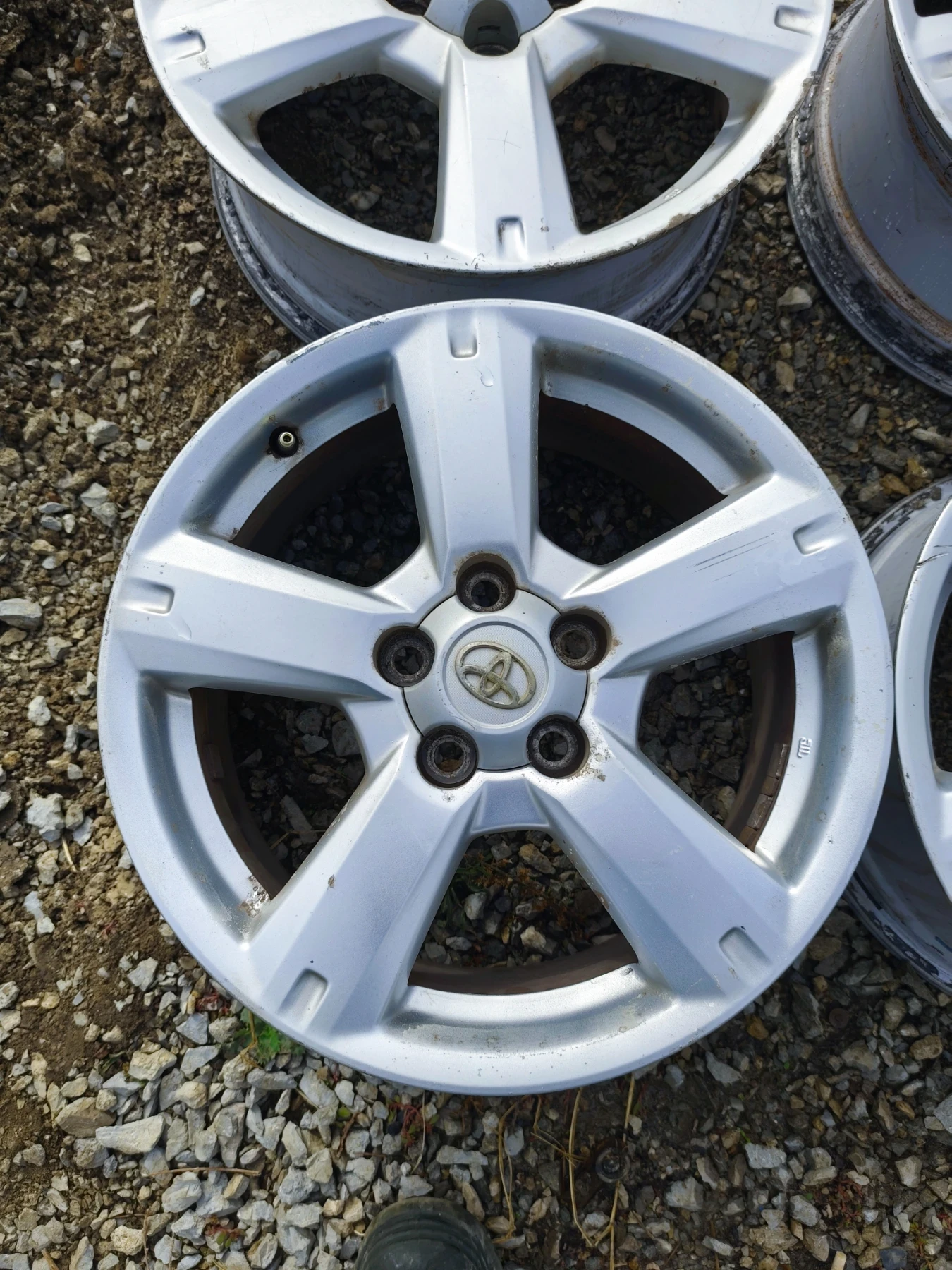   Toyota Rav4 | Mobile.bg   3