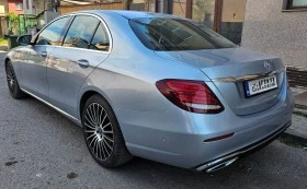 Mercedes-Benz E 350 4 MATIK AMG Line, снимка 2