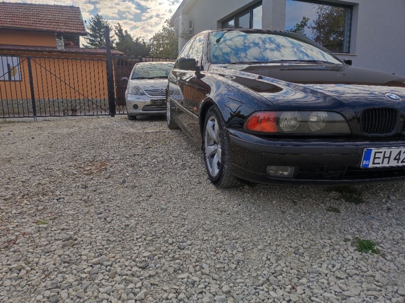 BMW 520 520i, снимка 10 - Автомобили и джипове - 45293834