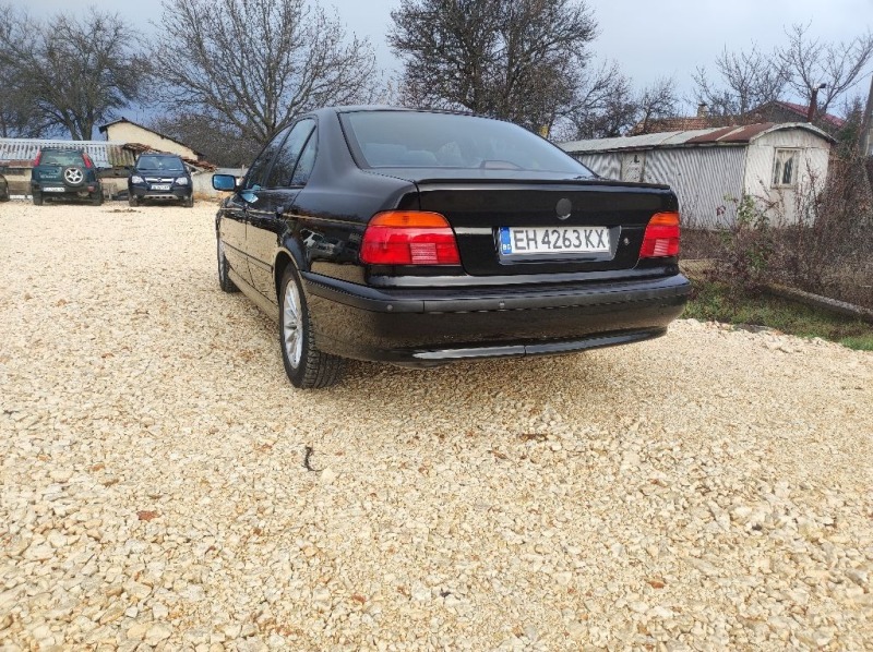 BMW 520 520i, снимка 7 - Автомобили и джипове - 45293834