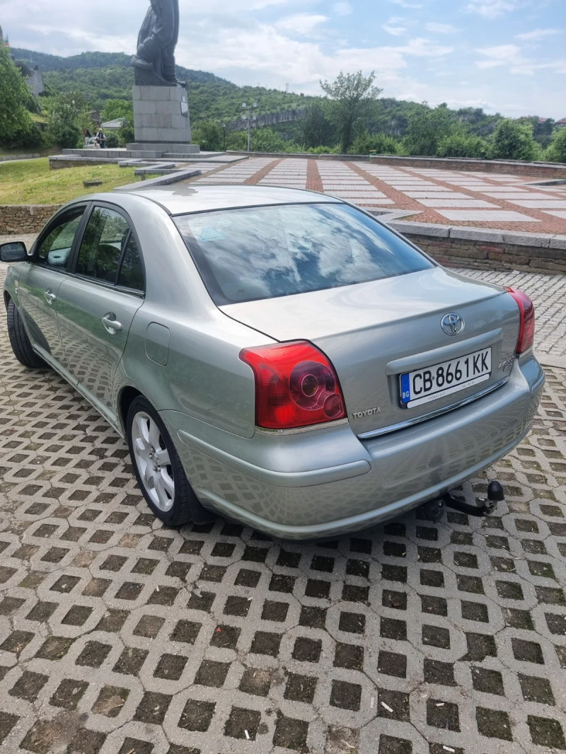 Toyota Avensis 2.0i Gas, навигация/мултимедия , снимка 2 - Автомобили и джипове - 42622431