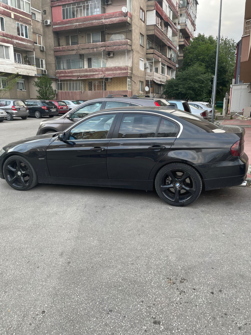 BMW 330, снимка 15 - Автомобили и джипове - 45079483