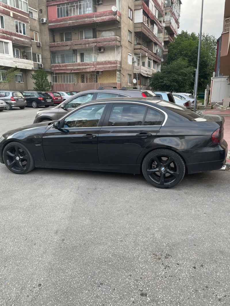 BMW 330, снимка 15 - Автомобили и джипове - 47971288