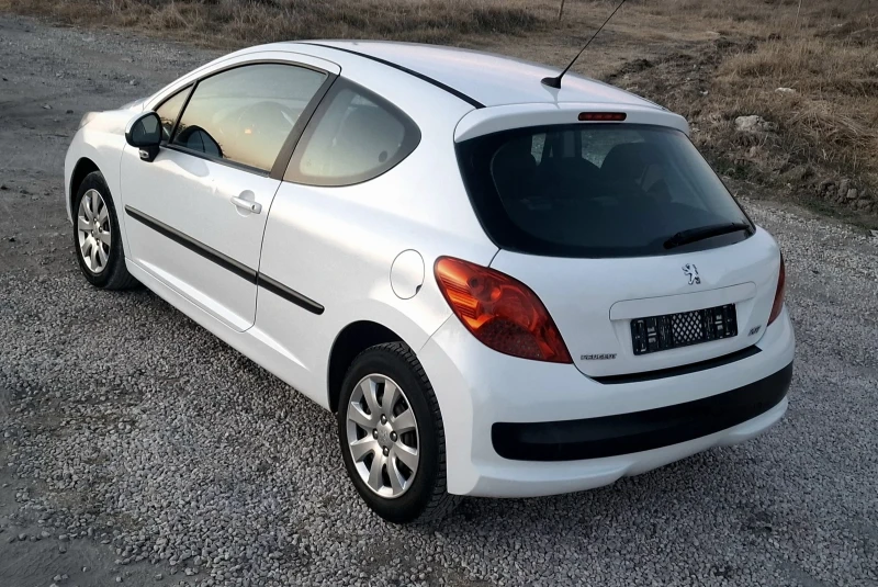 Peugeot 207 1.4 HDI, снимка 4 - Автомобили и джипове - 47909750