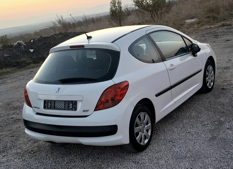 Peugeot 207 1.4 HDI, снимка 5 - Автомобили и джипове - 47909750