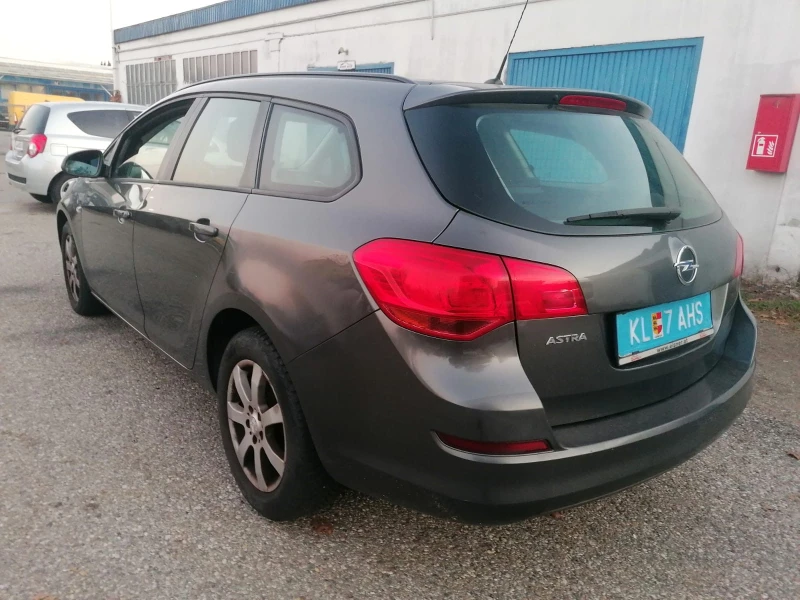 Opel Astra 1.4i , снимка 5 - Автомобили и джипове - 48171781