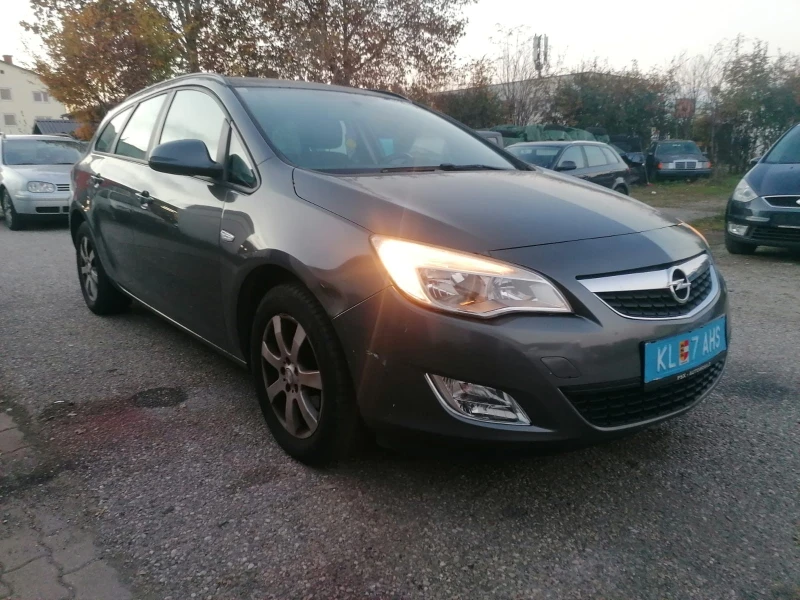 Opel Astra 1.4i , снимка 2 - Автомобили и джипове - 48171781