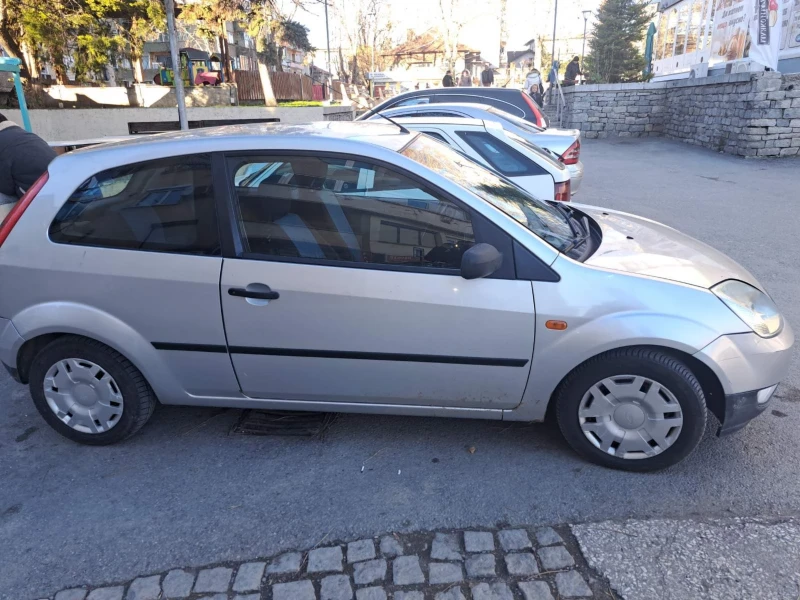 Ford Fiesta, снимка 3 - Автомобили и джипове - 48376892