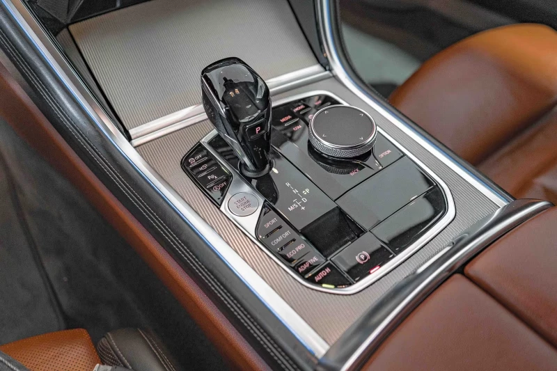 BMW 840 d/xDR./320HP/M-SPORT/SHADOW/CARBON/LASER/HUD/777f, снимка 11 - Автомобили и джипове - 51769731