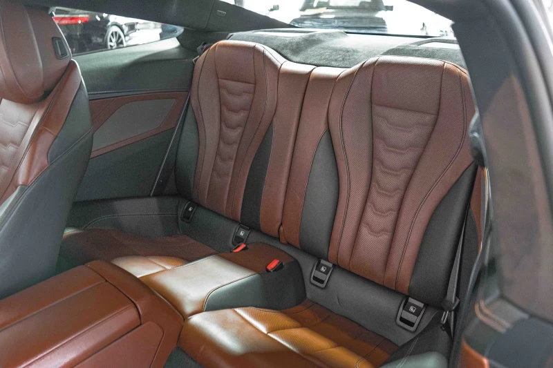 BMW 840 d/xDR./320HP/M-SPORT/SHADOW/CARBON/LASER/HUD/777f, снимка 13 - Автомобили и джипове - 51769731